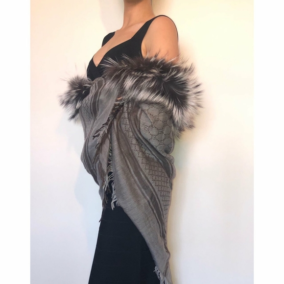 Gucci grey fox shawl scarf wrap - Picture 1 of 4